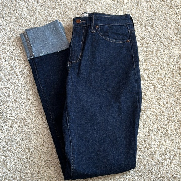 NWOT Universal Thread dark wash cuffed jeans - Picture 1 of 5